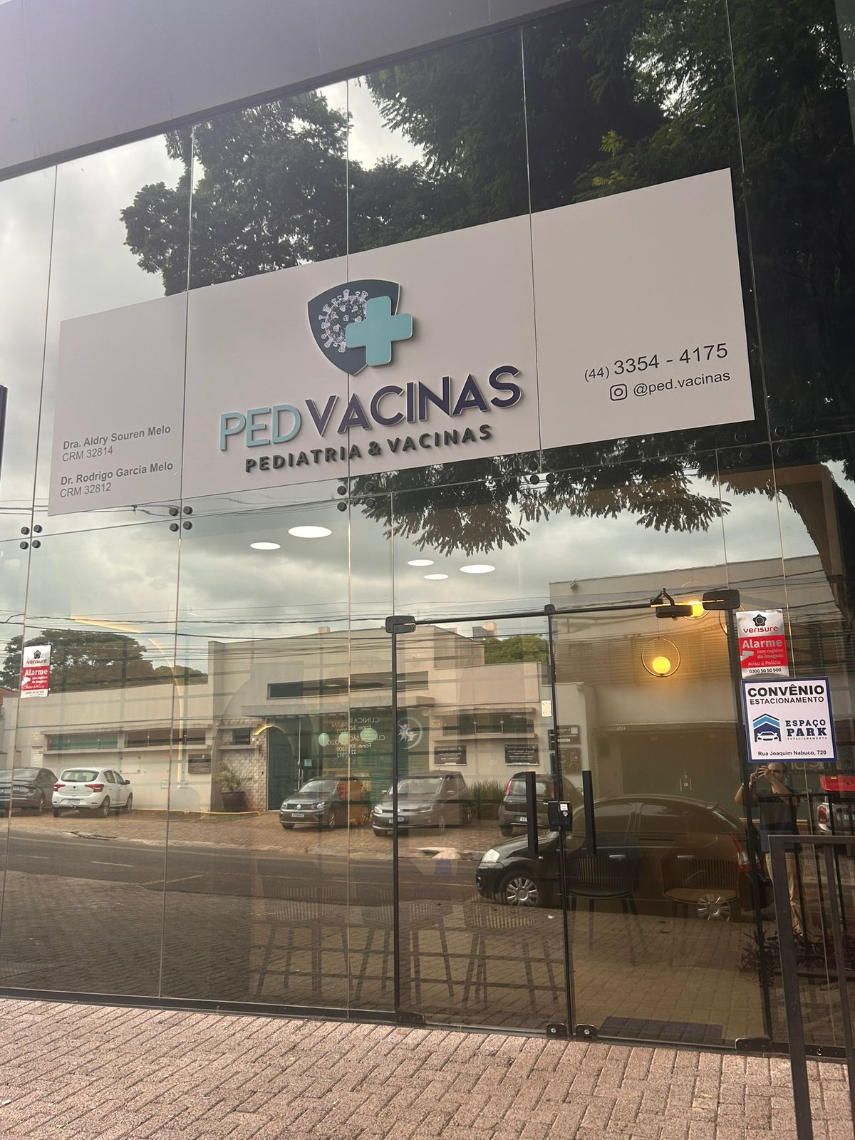 Fachada da PedVacinas em Maringá